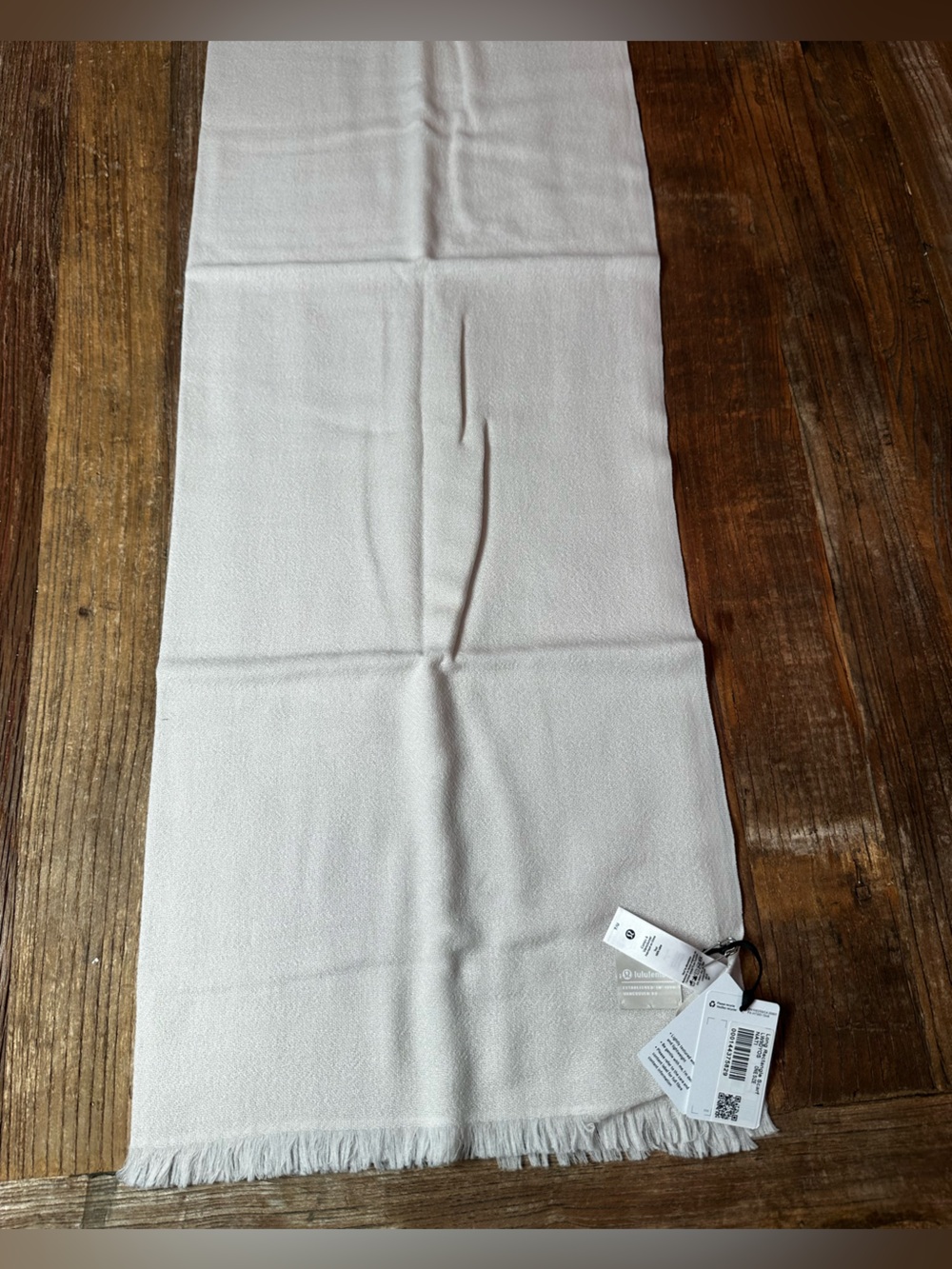 lululemon athletica Cream Lightweight Scarf
